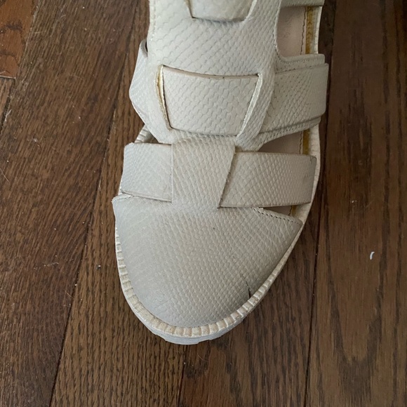 Miss selfridge shoe sz 8 - Picture 4 of 5
